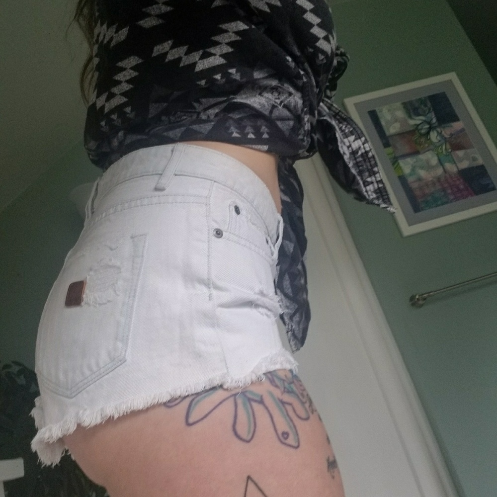 Shorts - Picture 2 of 2